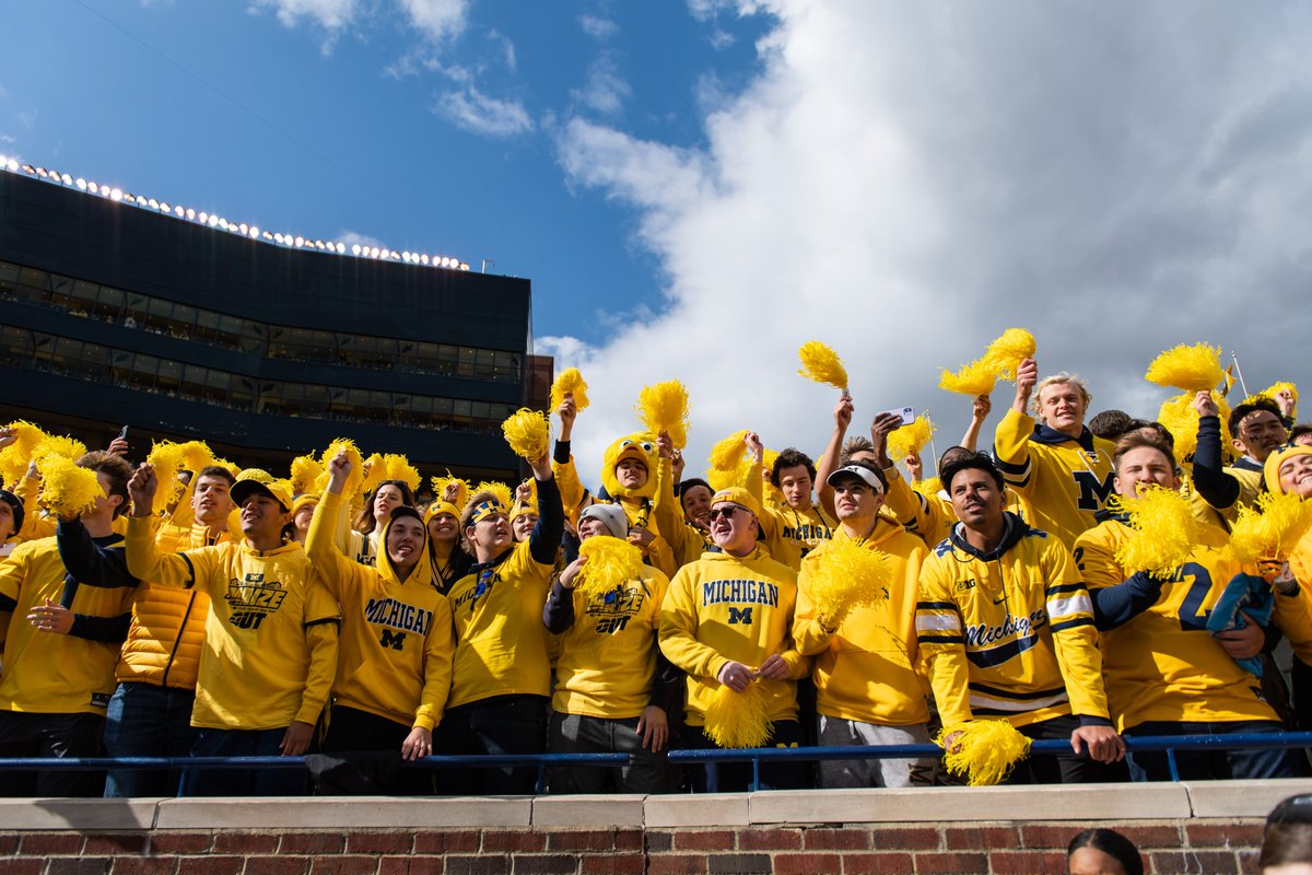 UMichFootball's tweet photo. 🟡 Maize here. Maize there. Maize everywhere. 🟡 https://t.co/tFWf4UWTab