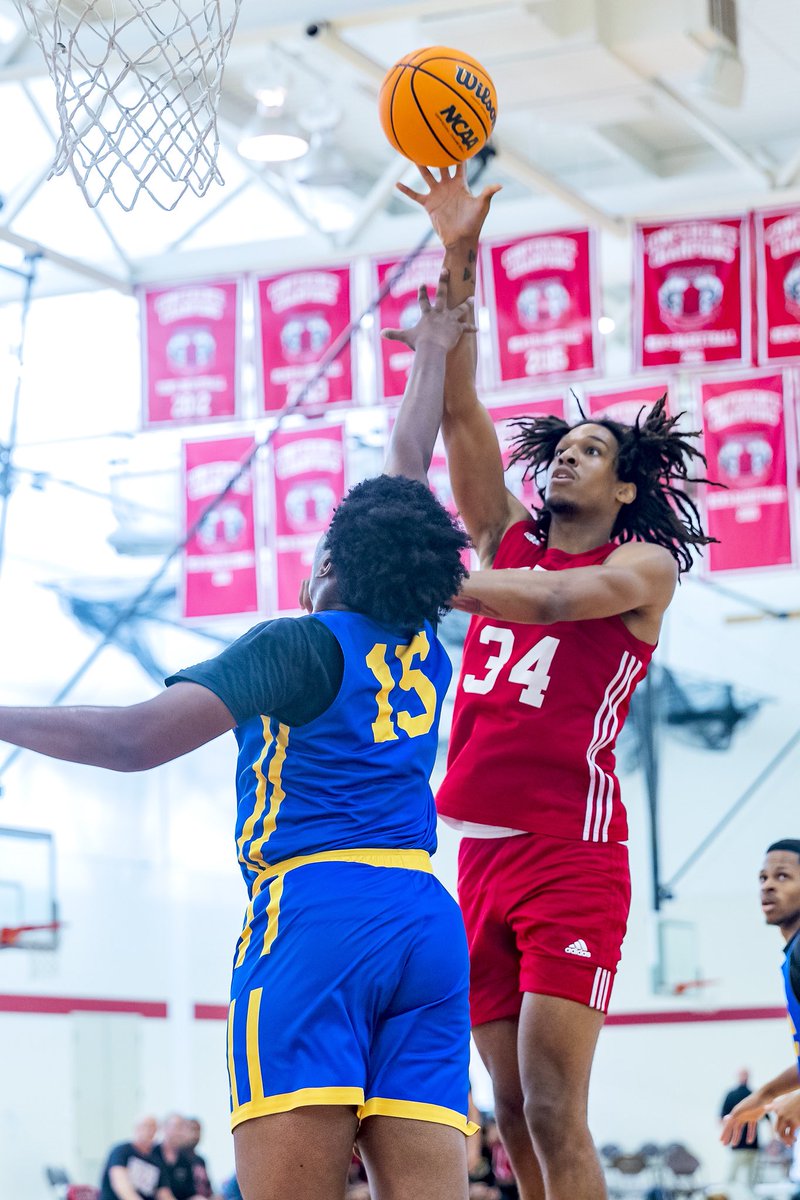 Sophomore <a href="/MezziahOakman/">Mezziah Oakman</a> on the road again as he’s on his official visit with <a href="/UCSBbasketball/">UC Santa Barbara Basketball</a> of the <a href="/BigWestSports/">The Big West</a>. <a href="/sgnlthelgthoops/">John Bynum Jr.</a> <a href="/JUCOadvocate/">JUCOadvocate - Brandon Goble</a>