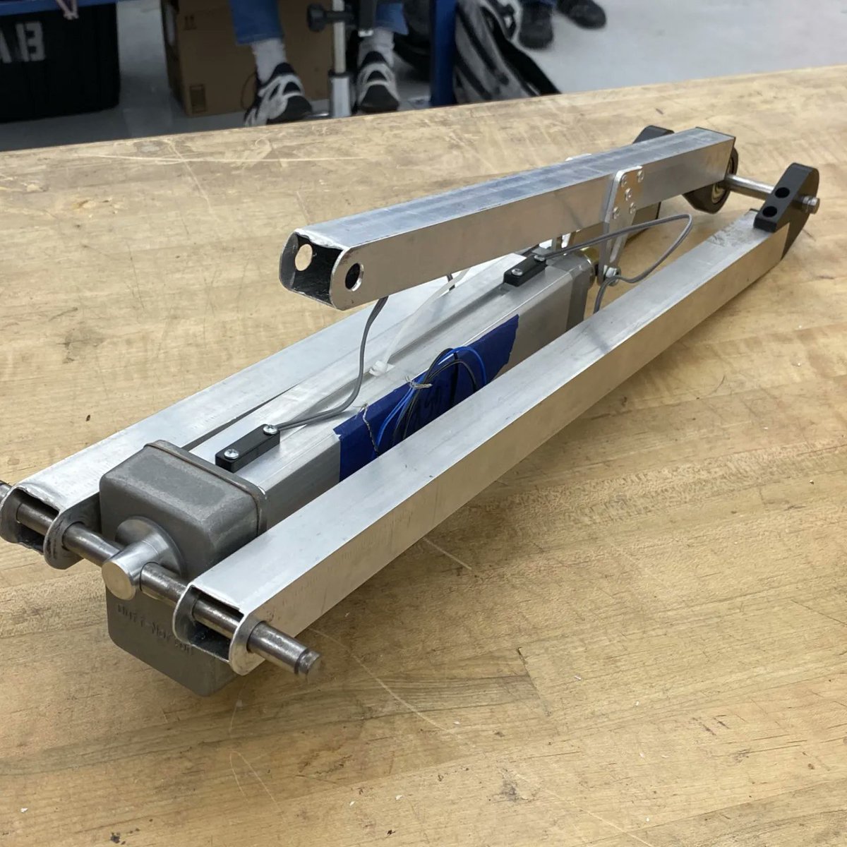 RAERrobotics's tweet image. The #nasarmc team is hard at work in the #RAER lab today! Putting together the frame, working in the mining implement, and plenty of learning about our electronics and software programs. Stop by the lab on Saturdays from 2-4pm to join in! #embryriddledaytona