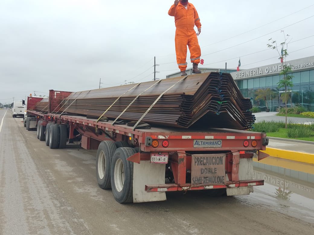 TradeAcero's tweet image. Llegando a entregar #Tablestaca Metálica para proyecto en Refinería Olmeca Dos Bocas @TradeAcero
