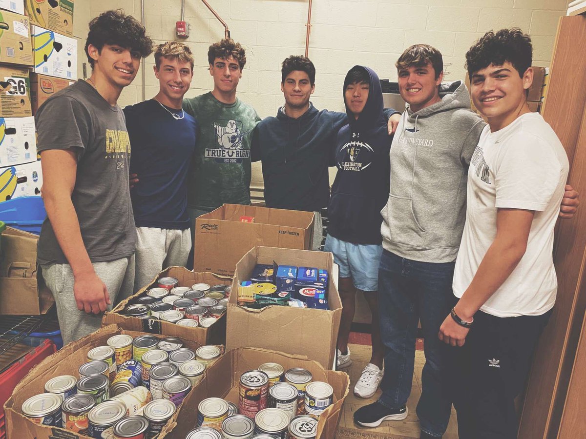 LHS Field to Plate Club (@lhsfieldtoplate) on Twitter photo Our first food drive was a success! Over 130 donations to the Lexington Food Pantry from our event at the LHS football game. Thank you to some of the <a href="/MinutemanFBall/">Lexington Football</a> players who helped deliver the donations today. Extra special thanks to all of you that donated! #LexGo <a href="/lexhoops/">Lexington Basketball</a> Our first food drive was a success! Over 130 donations to the Lexington Food Pantry from our event at the LHS football game. Thank you to some of the <a href="/MinutemanFBall/">Lexington Football</a> players who helped deliver the donations today. Extra special thanks to all of you that donated! #LexGo <a href="/lexhoops/">Lexington Basketball</a>