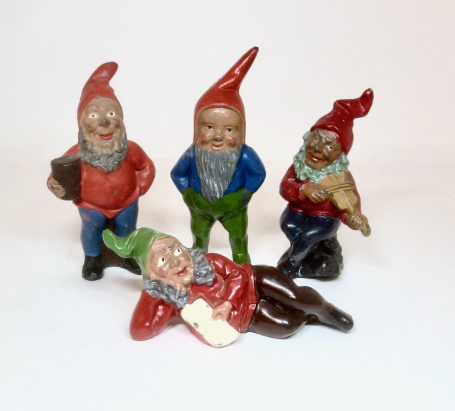 OldToySoldier's tweet photo. Lot 391 Garden Gnomes sold for $300! https://t.co/0gOqbFXdpz