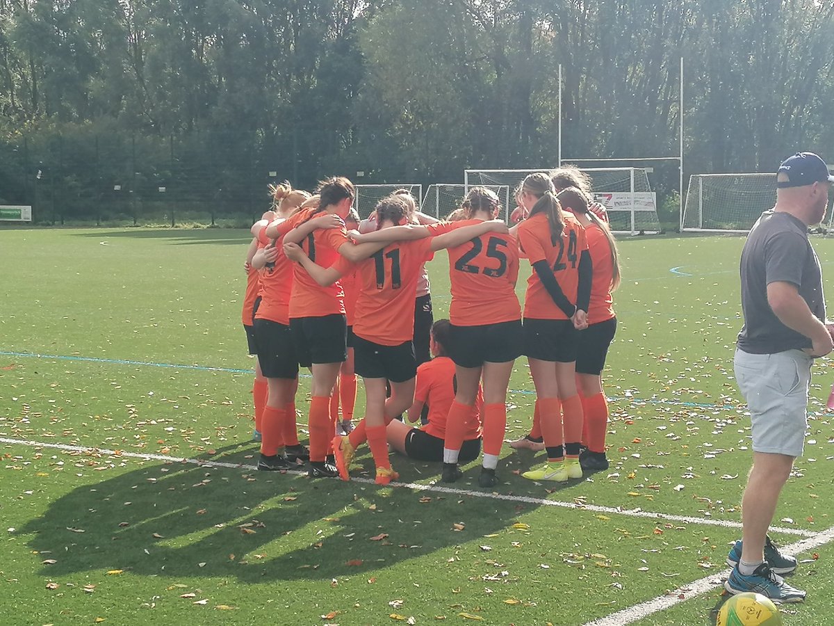 MackenzieGirls's tweet photo. Was a much better game today.. Our midfield is starting to work together.. Poppy showed strength and determination. 
A loss but was an honest game ⚽ 
Thank you @lewesfcu16girls  for a good game. Good luck with the rest if the season and we will see you next time https://t.co/RzVOB8iysH