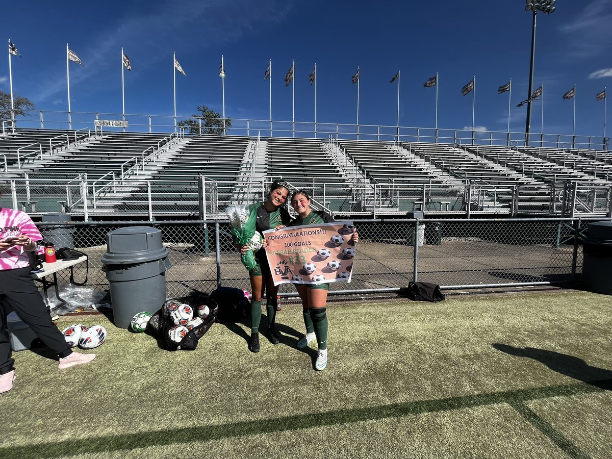 BVALadyLeps's tweet photo. More photos from the day celebrating a win and 100 Goals! https://t.co/t4zlS1RJ61