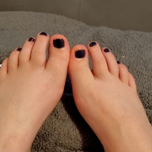hideseekFF's tweet photo. Hello! I'm new to #feetfethish #feetfinder please come look at my page https://t.co/M0pYgBBTyJ https://t.co/xtjJMnTLSk
