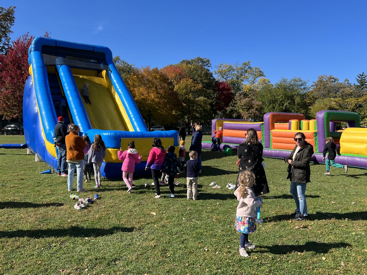 Such a lovely fall day for our annual Central Carnival!  It's wonderful seeing our current and past foxes enjoying some family fun. Thank you to our amazing PTA volunteers for bringing the community together! <a href="/Wilmette39/">Wilmette Public Schools</a> <a href="/ExploreCentral/">Central School Foxes</a> #centralfoxes