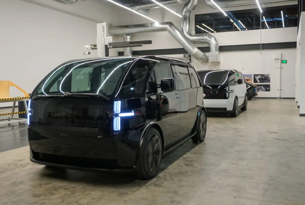 ElectricVNews's tweet photo. Canoo gets orders for at least 3,000 more electric vans
𝙎𝙚𝙚 𝙝𝙚𝙧𝙚 >> https://t.co/4eF8w8Pv2T <<

#electricvehicles #canoo #electriccars https://t.co/2il5hJDCc6