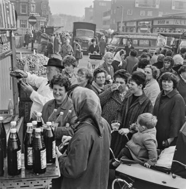 GodwinStan's tweet photo. The East Lane Legend George Barnes “ get your hot sarsaparilla “ https://t.co/rH0UdVlU4v