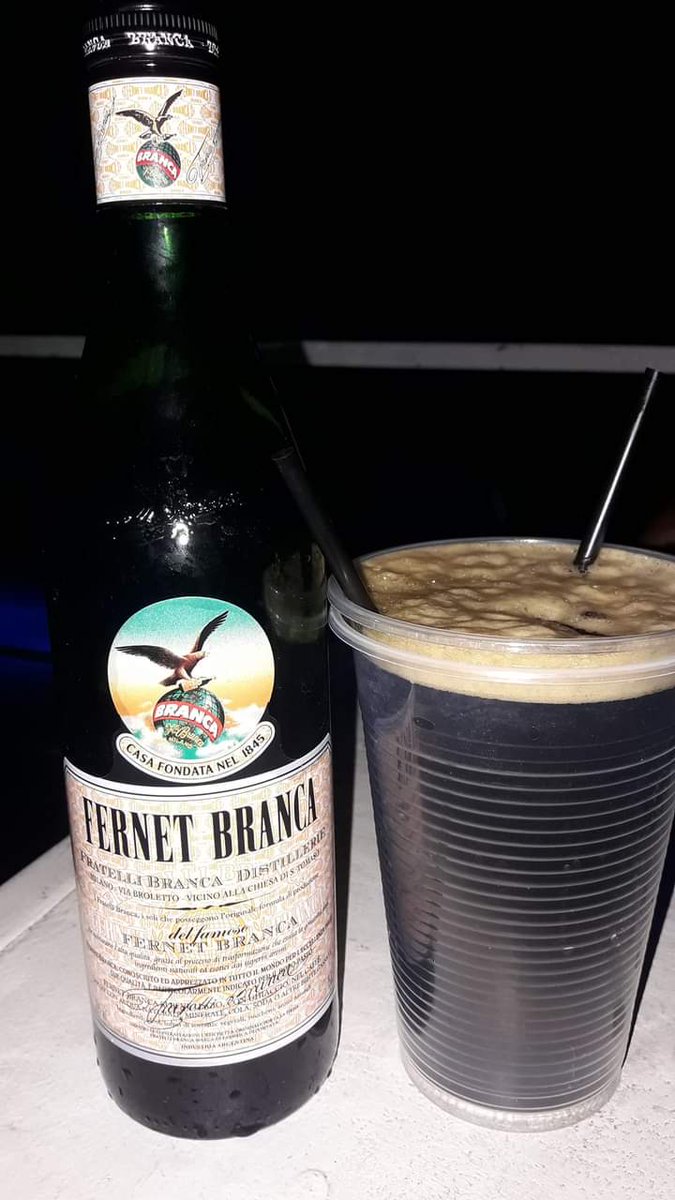 fernechini's tweet photo. Sábado con S de Sale ese fernet??? https://t.co/5itiMAbN2h