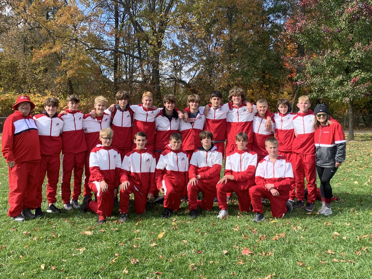 Minerva_XC's tweet photo. Congratulations to our lady lions for winning the EBC League Championship! Our boys were the runner ups! https://t.co/XQei47Okkl