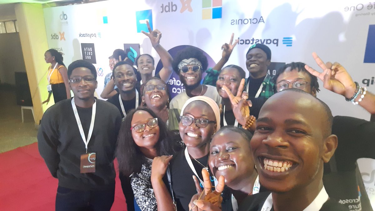 IbukunOmojola's tweet photo. Had a great time with my fellow Data Benders today✌️@kike_abdul @olumayokunawe @suchararegem @debolamii @veetoriaRT @tayo_praiz @oluchi_chiadika 
#Datafest2022 #DataFestAfrica22 #DFA22 https://t.co/Q1FKeOBbnH
