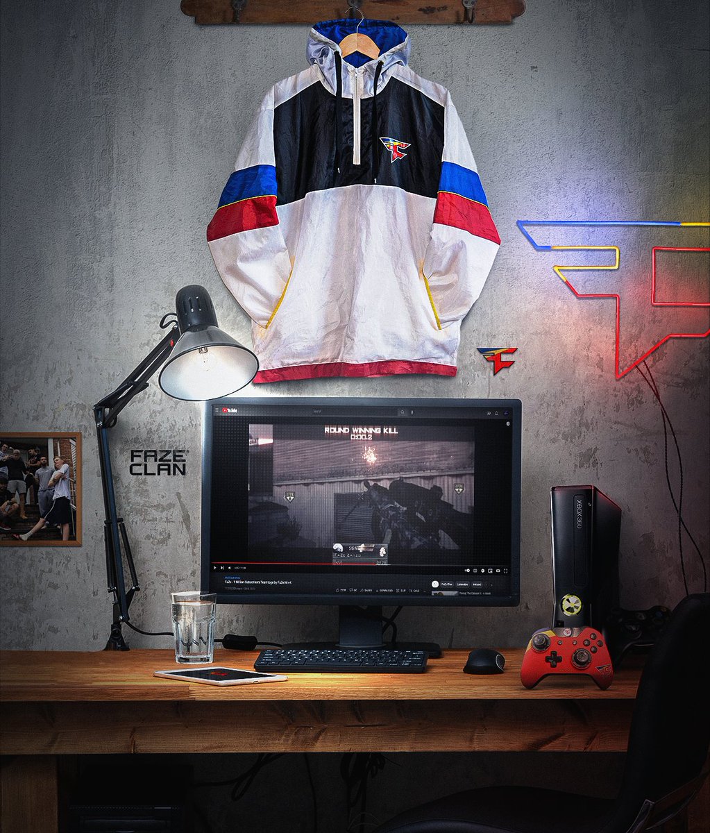 FaZeClan's tweet photo. 2022.0 🔵🟡🔴 https://t.co/nV2jKR1IWG