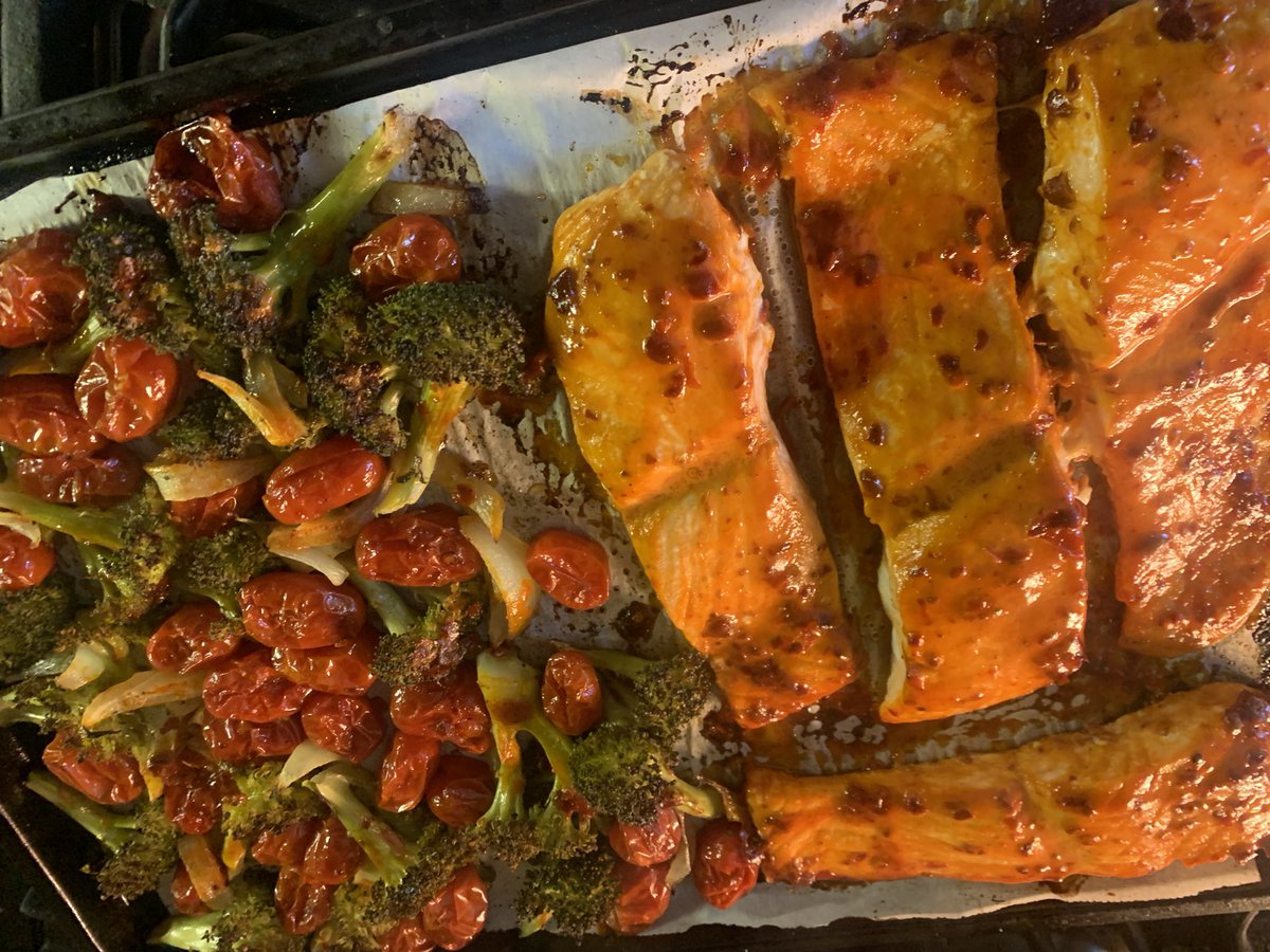 ERiscooking's tweet photo. Love getting food pics from people already cooking recipes out of the new @thebestofbridge Everyday Celebrations cookbook!! #sheetpansupper #readerphoto #grateful #harissasalmon https://t.co/ECB0J3Bnb5