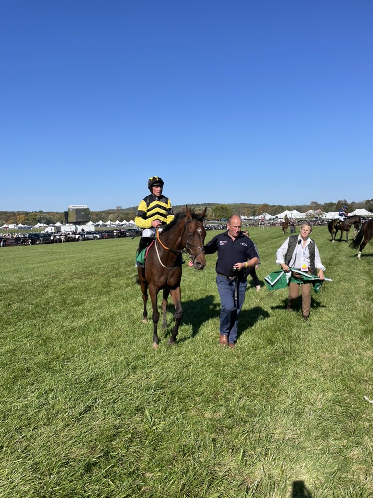 TED HASTINGS does the business @FarHillsRace for the 6th time for @AidanJRyan2 & @_Davy_Russel_ a double for @gelliott_racing. Purchased @GoffsUK 🥇🥇🥇🥇🥇🥇🇺🇸🍀