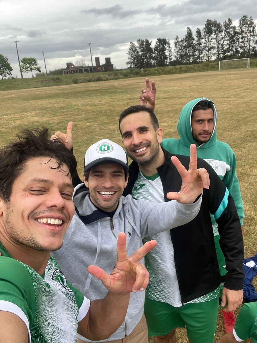 Se ganó tremendo partido! Felicitaciones a estas bestias q bancaron la parada! El Hache sigue siendo de la C! #VamoelH! 🟢⚪️💪🏻💪🏻
<a href="/LUD_Oficial/">Liga Universitaria de Deportes</a> <a href="/TodoligaTV/">TodoligaTV</a>