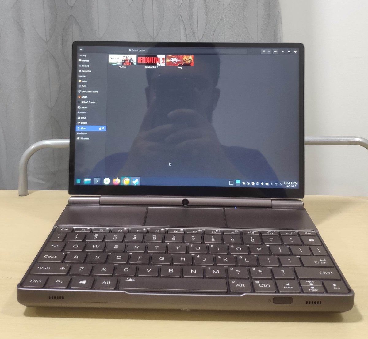 fkardame's tweet photo. Guess the device?
It can run @ManjaroLinux , @Steam #DeckUI and AAA titles games.
@LutrisGaming @CodeWeavers #wine #linuxgaming #linux #desktop #laptop #handheld #gaming https://t.co/qowYY4YIXy