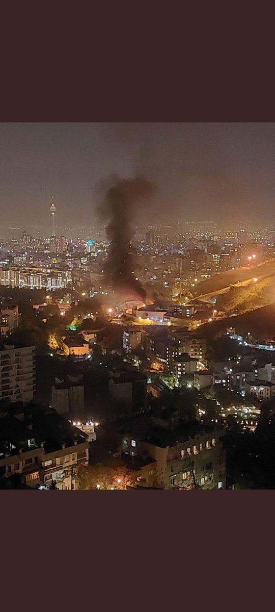 lapachinoo's tweet image. What Hitler did to the Jews in Auschwitz prisons and camps, Khamenei is repeating in #Evin prison!  Will the world be silent again?
#اوین
#مهسا_امینی