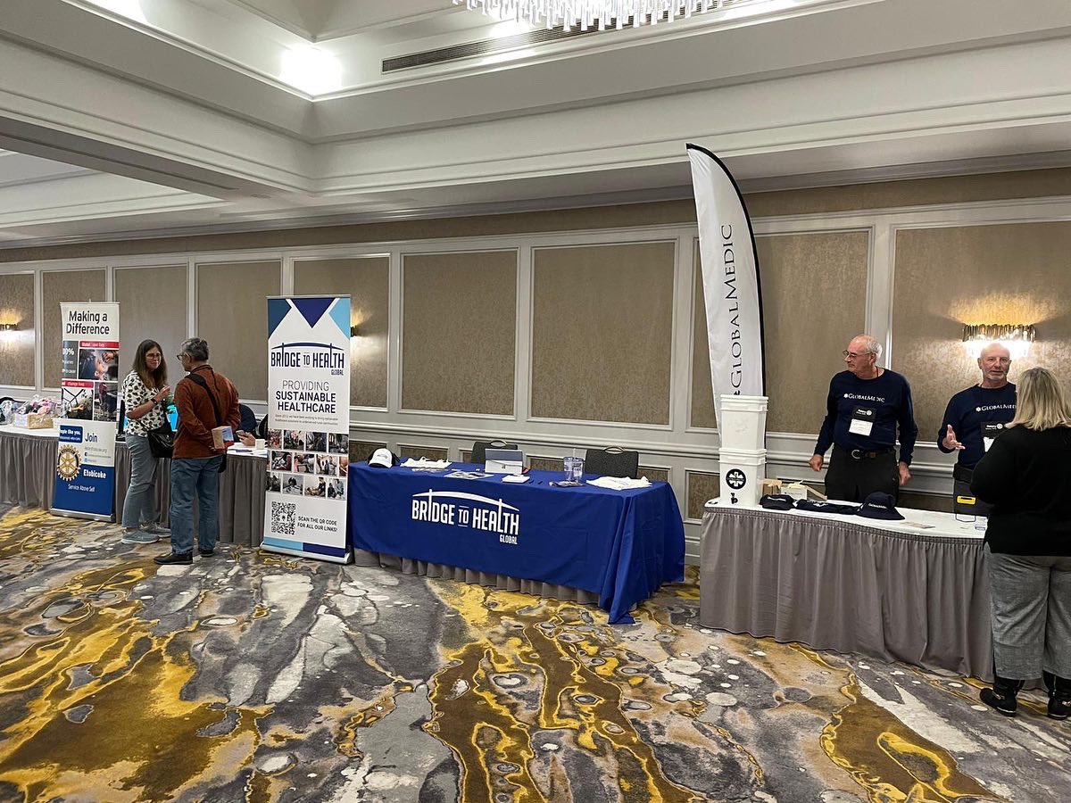 bridgetohealth_'s tweet photo. Fil Potempski, our Programs Manager, is at the 2022 Rotary District 7070 Conference in Allison, Ontario, on behalf of the #BridgeToHealth team. Visit our booth to hear about our current initiatives and future plans for outreach. #BusyBuildingBridges #SustainableHealthcare https://t.co/ZkBwCsbwoN