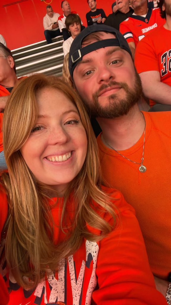 k10ngamble's tweet photo. We love SU! #CuseGameDay #cusesuperfan https://t.co/xjHvBkqVc9