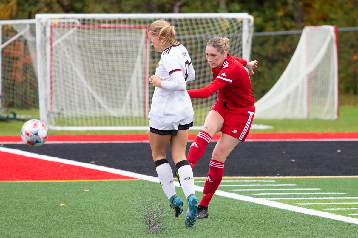 UNBAthletics's tweet photo. WSOC: @UNBWSoccer benefits from own goal in 2-2 draw with @MUNathletics 

https://t.co/idPcO9KS9v
Photos by: @JWest_Photo 

#goredgo https://t.co/oor1KHtoJM