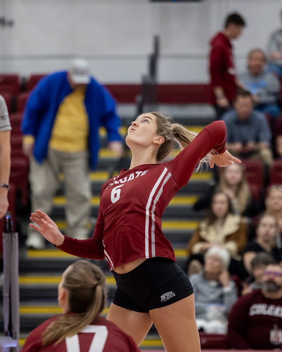 ColgateVB's tweet photo. It's fight to the end! 

S4 | 23-22 Colgate https://t.co/sT1Jv3MYnT