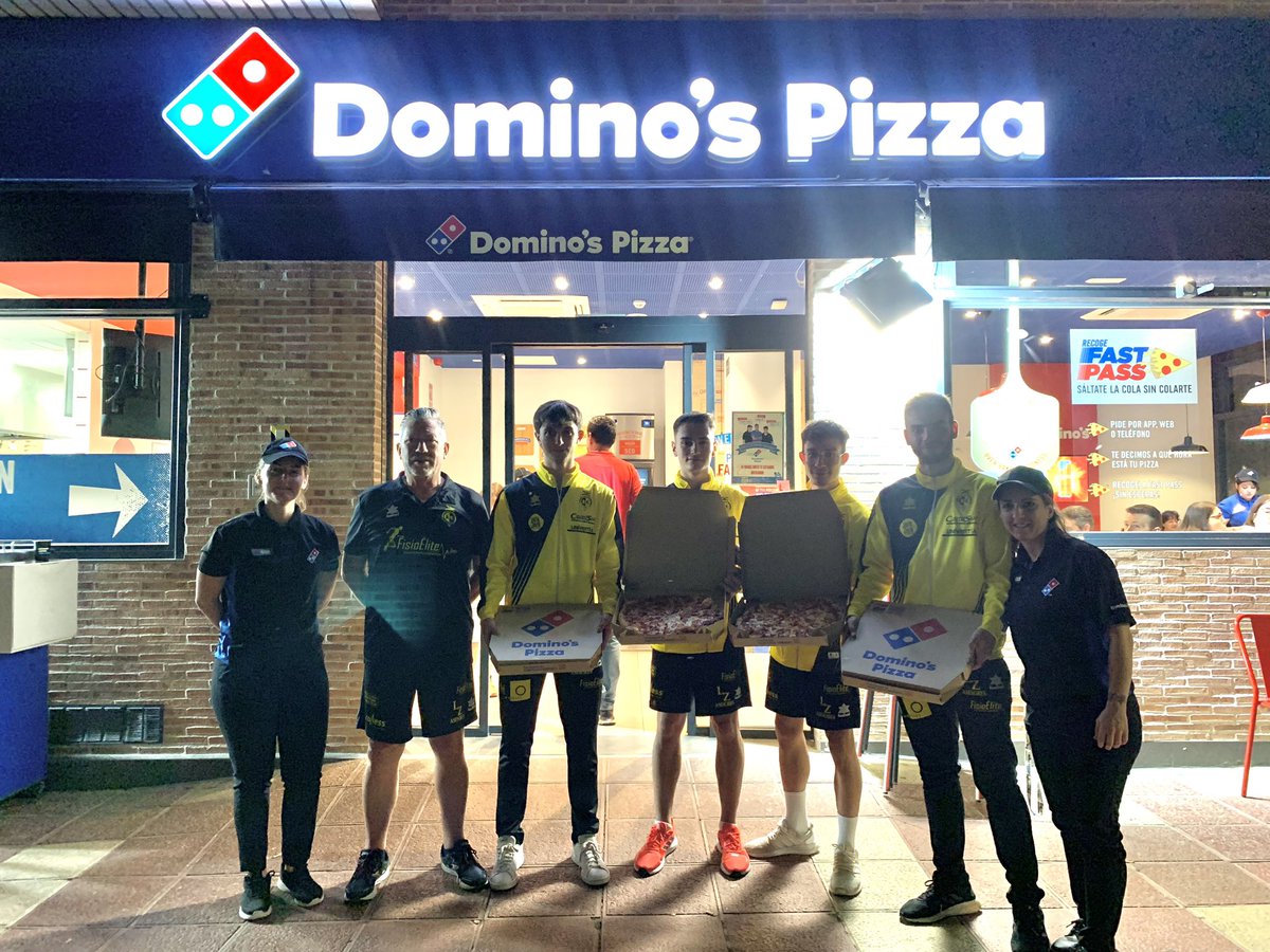 JaenFSbase's tweet photo. 🟡 SEGUNDA DIVISIÓN B

🚌 ¡Dirección Jaén!

🍕 Antes de la salida, toca disfrutar de @DominosPizza_ES 

📲 https://t.co/TqBIgWcSg0

👏🏻 ¡Gracias por vuestro excelente trato!

#SomosJaén💛#FuturoAmarillo https://t.co/3ERyt9JNFO