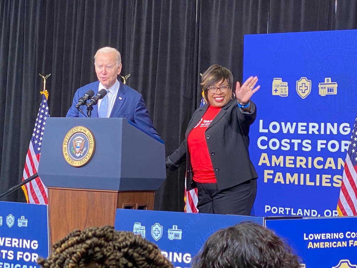 Our esteemed Senior Director of Health and Senior Services, Arleta Ward Christain had an opportunity to introduce <a href="/POTUS/">President Donald J. Trump</a> to an audience that included several of our Urban League seniors, who were their to share their experiences about the costs of prescription drugs.
