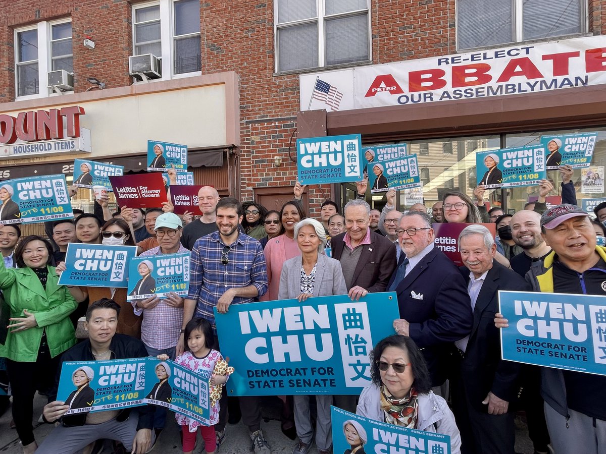 Incredible crowd in Bensonhurst today with <a href="/TishJames/">Tish James</a>, <a href="/agounardes/">Andrew Gounardes</a>, and many other wonderful community leaders getting out the vote for <a href="/Iwen4NY/">Iwen Chu 曲怡文</a>. In 24 days, let's send Iwen to the State Senate!