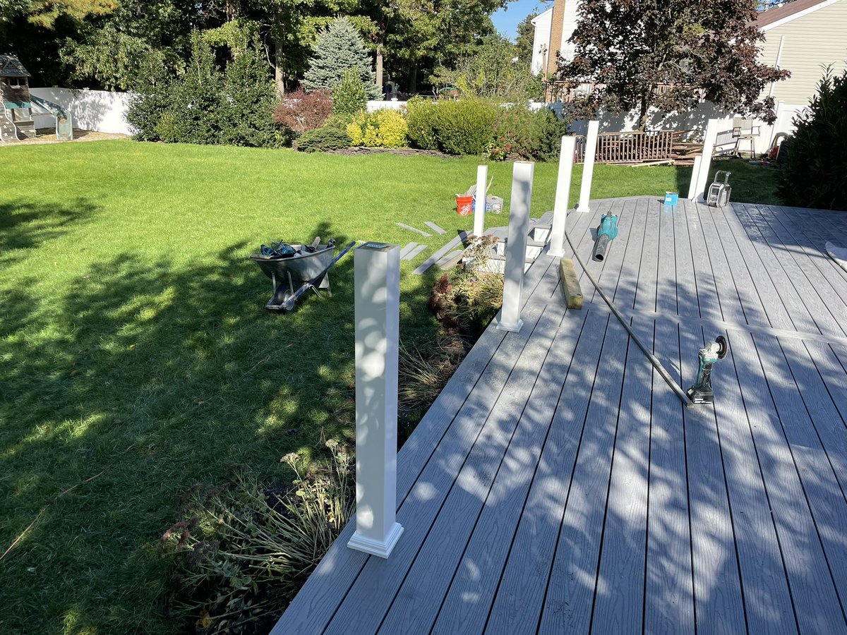 roustabout4420's tweet photo. #sunshine #buildingThings https://t.co/eEQH9BSeqz