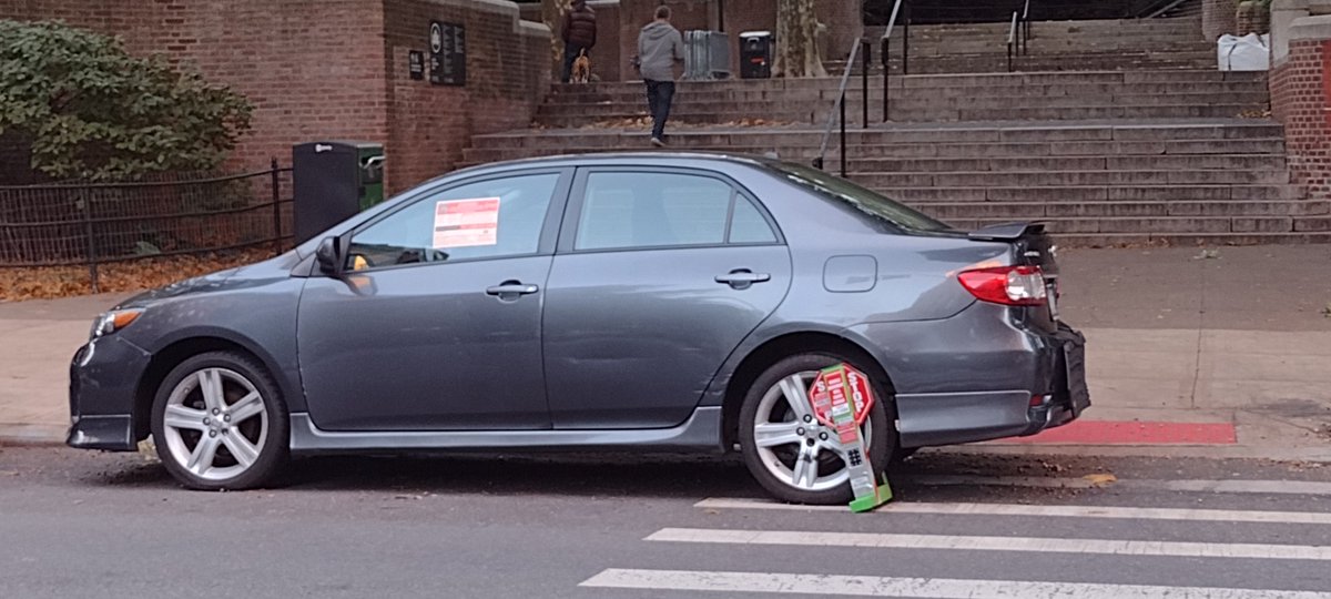 davejpacker's tweet photo. #nycboot #bootedcars #dasboot #bootilicious  Mass booting in Harlem over the last few weeks! https://t.co/ZZHemivUtK