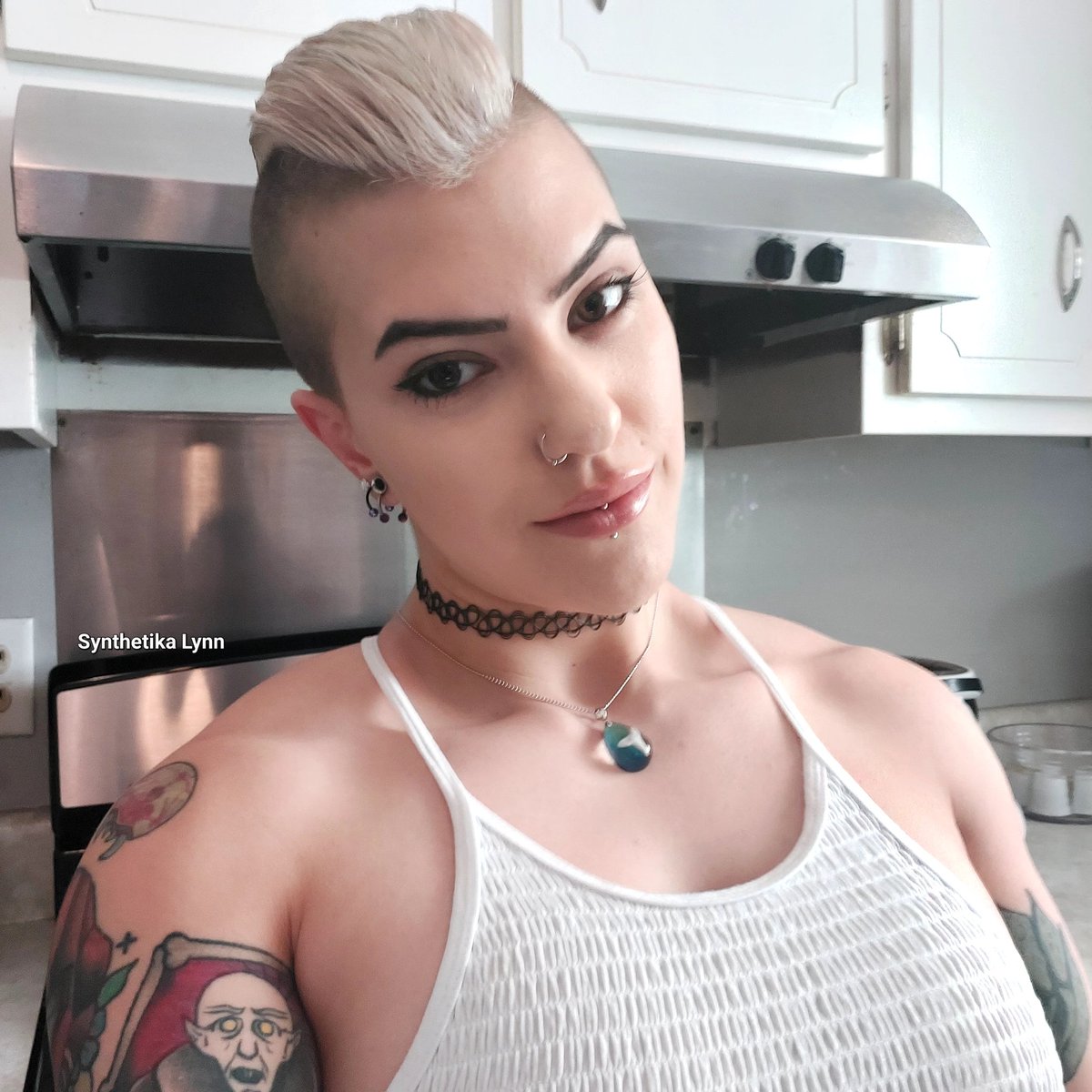 🕷Synthetika Lynn🕷 on Twitter: "They say blondes have more fun. We'll see about that."