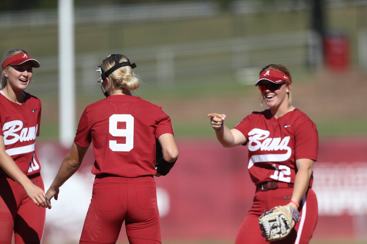 AlabamaSB's tweet photo. Alabama takes game one behind a complete-game shutout from Lauren Esman in the circle ... game two in approximately 20 minutes
#Team27 #RollTide https://t.co/cu0Zia1D7e