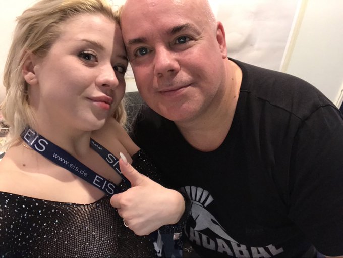 Machste Woche ist es wieder soweit! Die 25.Venus startet!Mal schauen wen man so alles trifft! Die Dame<a href="/tag/bombshell"class="tags"><span>#bombshell</span></a><a href="/tag/bigboobs"class="tags"><span>#bigboobs</span></a><a href="/tag/doggystyle"class="tags"><span>#doggystyle</span></a><a href="/tag/bigass"class="tags"><span>#bigass</span></a><a href="/tag/cuminmouth"class="tags"><span>#cuminmouth</span></a>