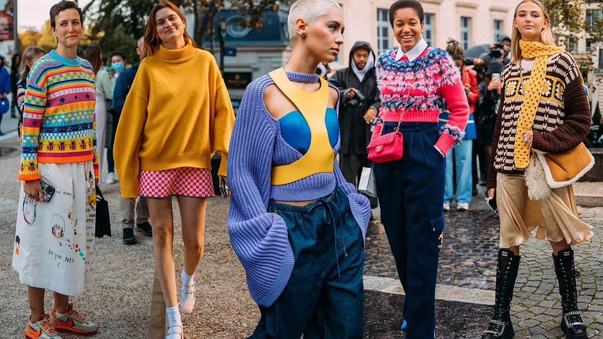 Statement sweaters are the new closet essential. vogue.cm/S5cGtdw