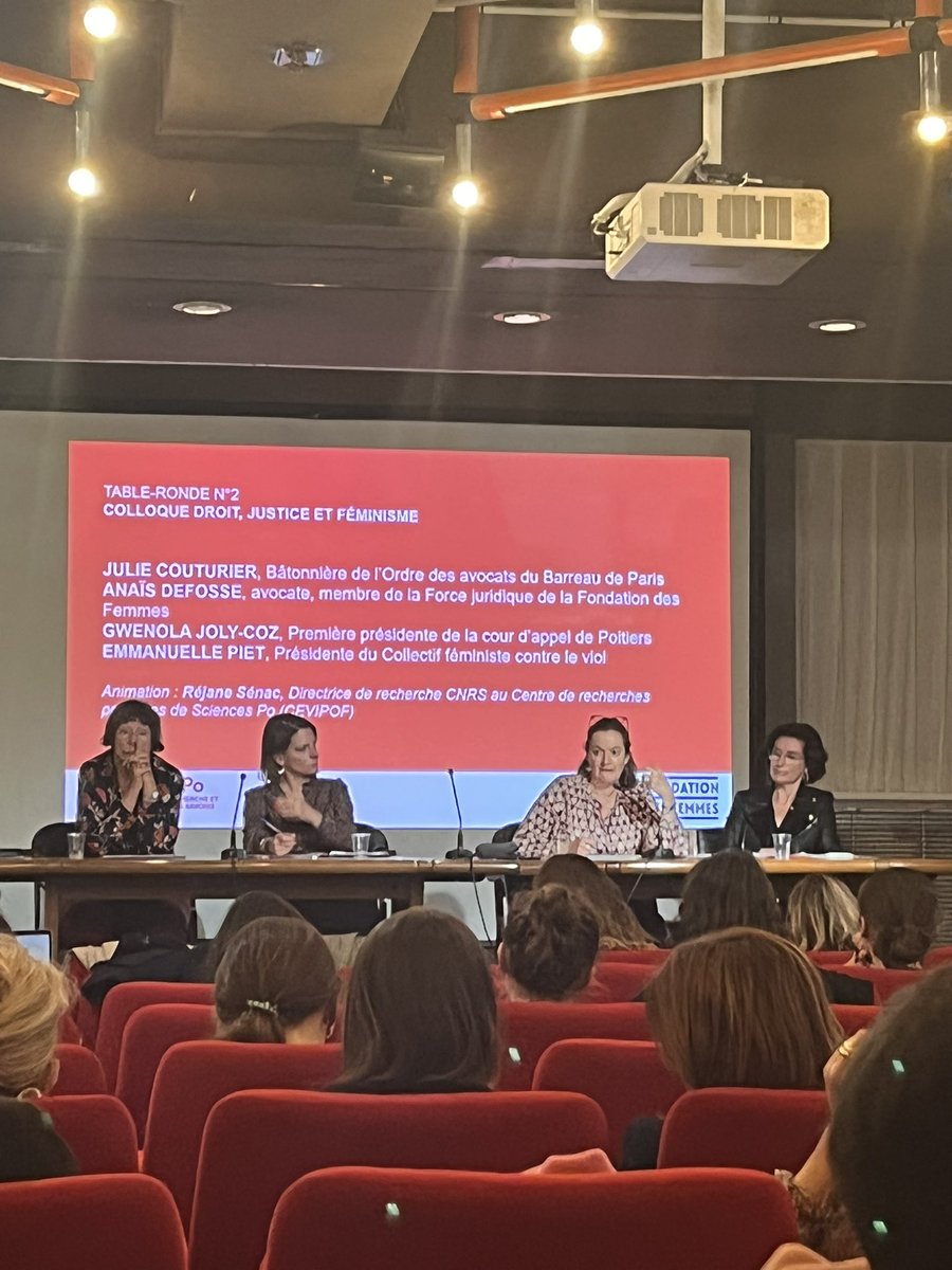 HChristidis's tweet photo. Colloque Droit Justice et féminisme @Fondationfemmes
@JulieCouturier_ @batonnierparis rappelle que les principes #presomption innocence et prescription sont fondamentaux
Proposition de juridictions spécialisées, formation des acteurs, dialogue entre acteurs 👏👏👏 https://t.co/JYLcBuiokm