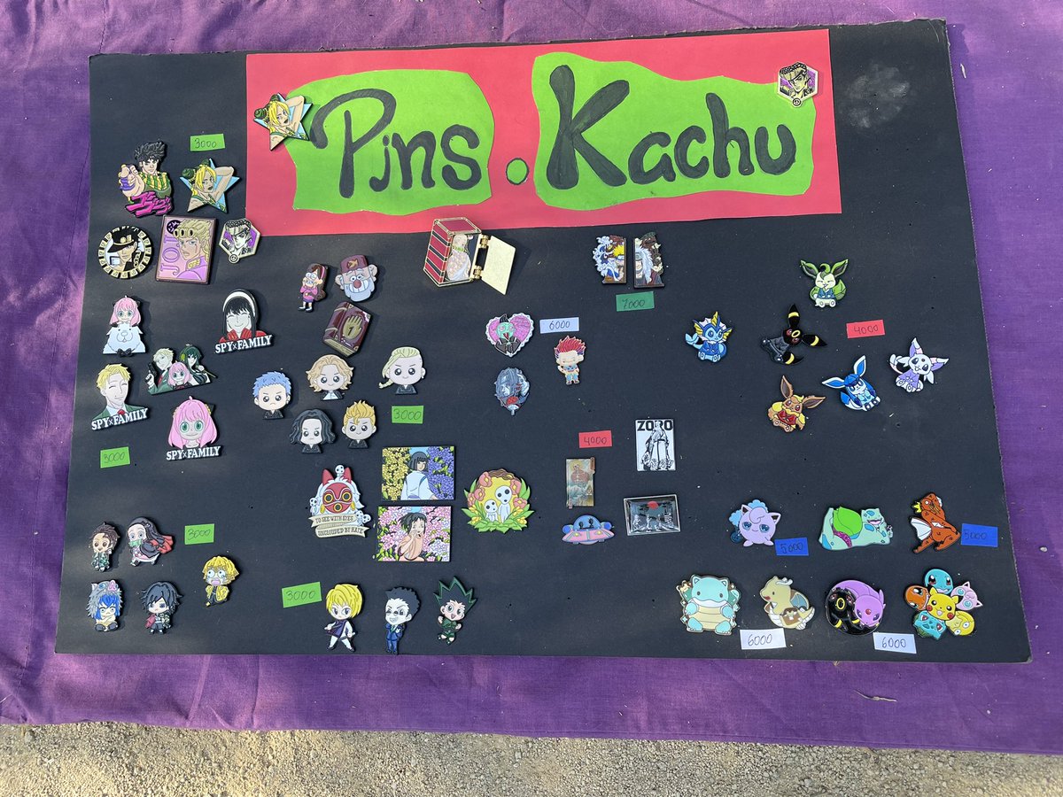 Howl_SSBU's tweet image. Comparto la tienda de pins de un amigo, tiene pins de pokémon, hunter 4, jojo’s, kimetsu, Naruto, Tokyo Revengers, estudio ghibli, one piece. Pueden seguirlo en Instagram en @ Pins.kachu