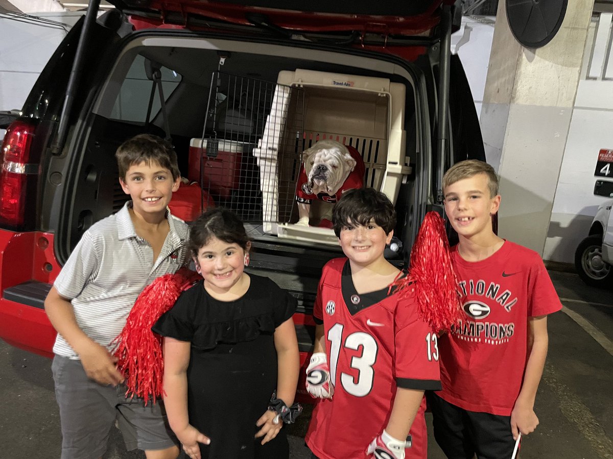 Elizabeth Zweigel tweet media