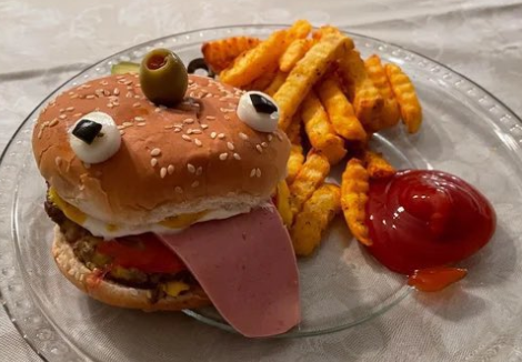 Durrbur's tweet photo. yo fellow durrburgers. while i have actives rate the meal https://t.co/nw521QwWPb