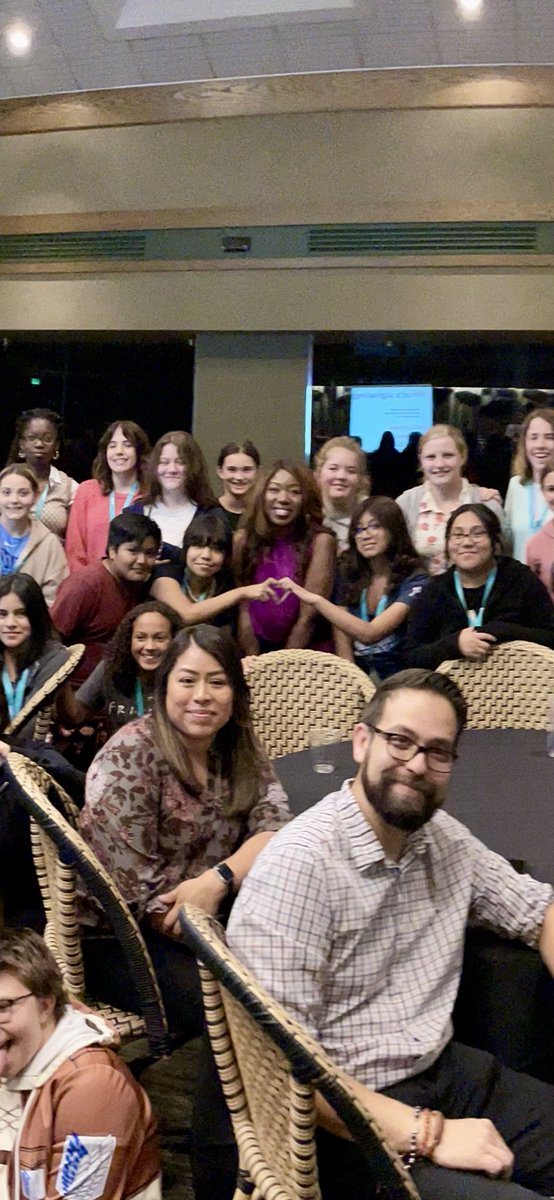 ErinRelford's tweet photo. Thank you so much Deepak Khazanchi, University of Nebraska at Omaha and CodeCrush for having me! We totally CRUSHED it tonight! ❤️❤️❤️ #STEM #Speaker #whoruntheworldgirls #womenintech #thankyou #omaha https://t.co/laSm5jppJC