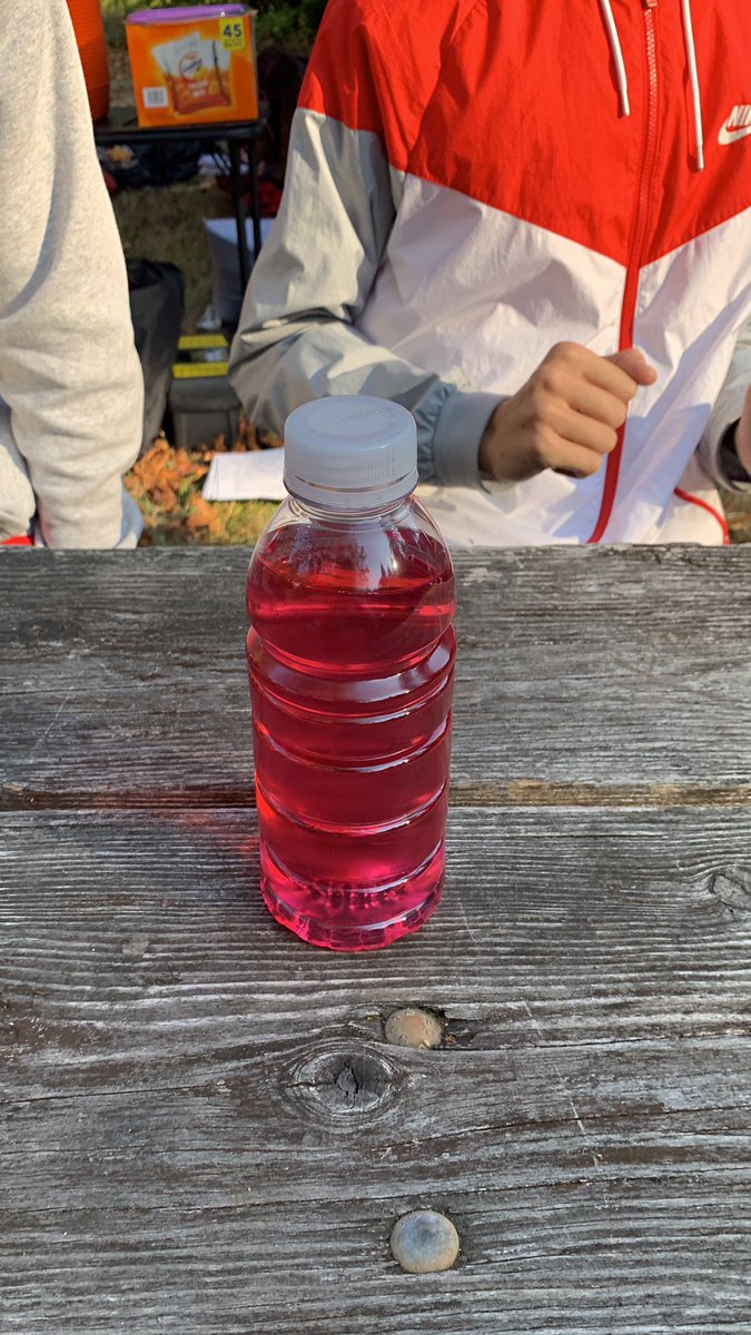 FLIPPAWIPPA's tweet photo. Pre race lean 🥤 https://t.co/lANKuE32VM