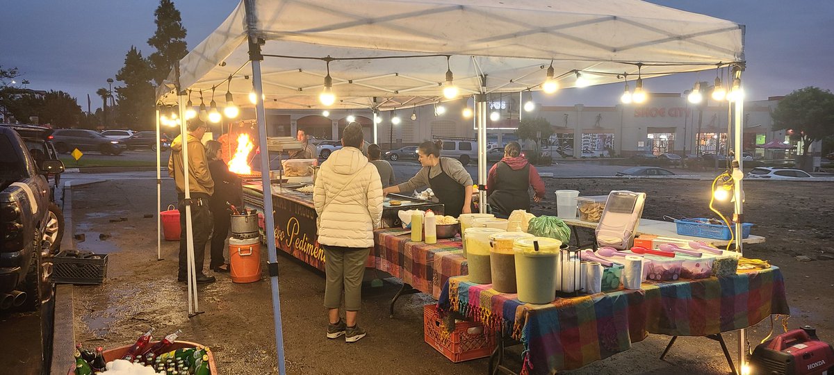 CompositorX's tweet photo. #tacos #eltauro #nuevopedimento #tacoseltauro #fivepoints #5points #fivepointswhittier https://t.co/DtHTTy0OQW