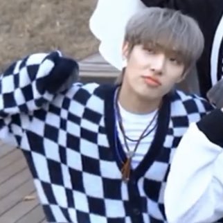 this must be the smallest 6ft tall man or my pocket is 6ft deep