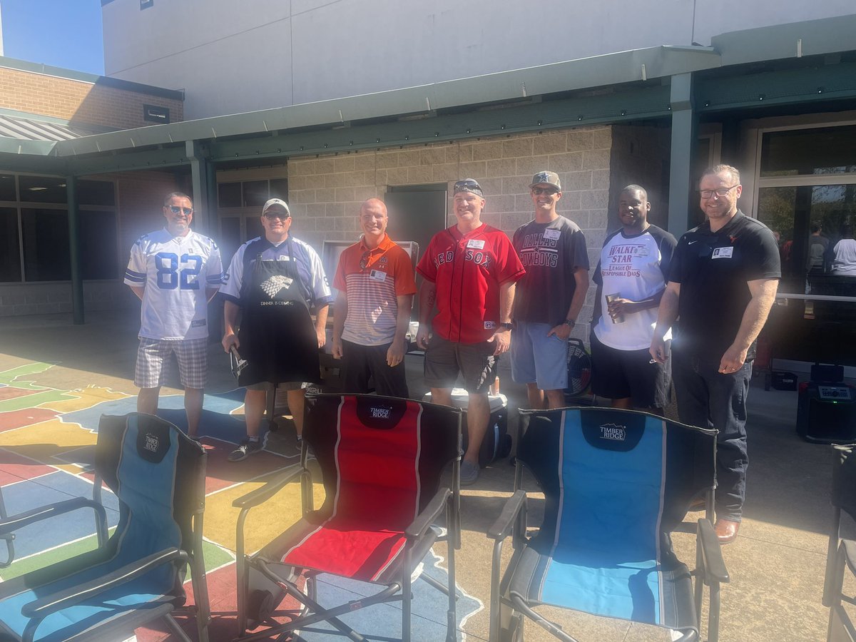 A huge THANK YOU to our Walker dads for treating our Walker staff to the best tailgate lunch! #mymisd #walstars
