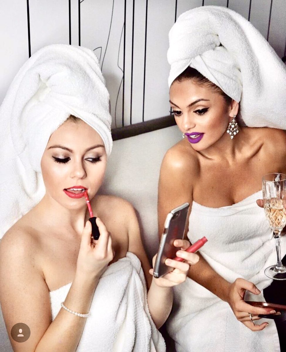 EntitledBeauty_'s tweet photo. Getting ready for #BravoCon with Entitled Beauty Cosmetics 

https://t.co/G9fRHGHYG3 https://t.co/BIVKj0Qjuh