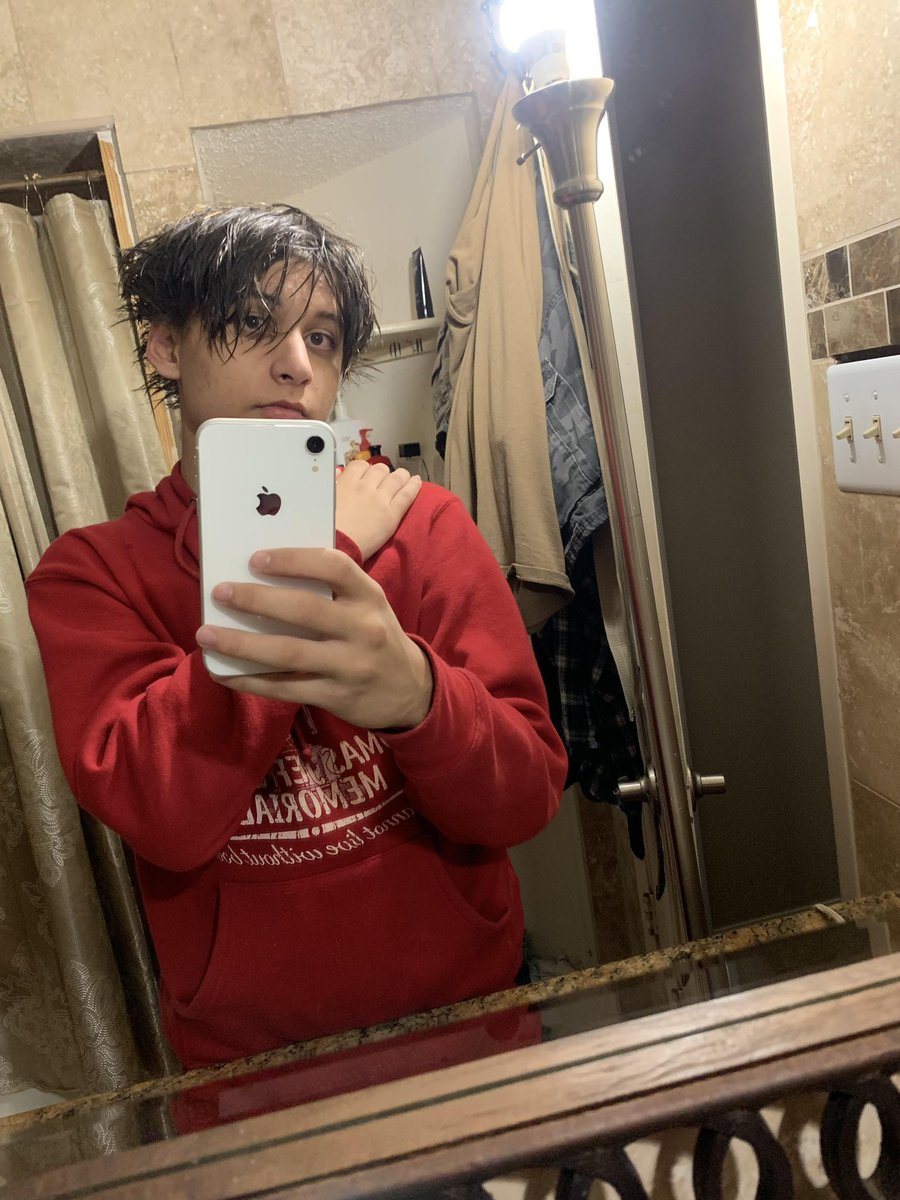 thebeatIes_'s tweet photo. face reveal guys please be nice 🥺🥺

- ringo https://t.co/sLzKYRW95Z