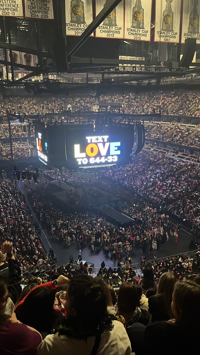 chaparralian's tweet photo. waiting for harry styles... @codsocmednews #joesclasscod https://t.co/3ziAzord1y