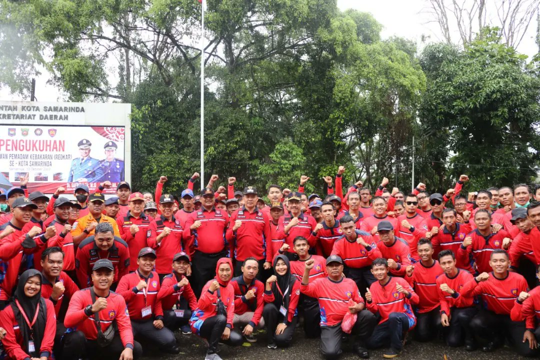 Relawan Pemadam Kebakaran (REDKAR) Kota Samarinda Resmi dikukuhkan oleh Dirjen Bina Adwil Kemendagri.