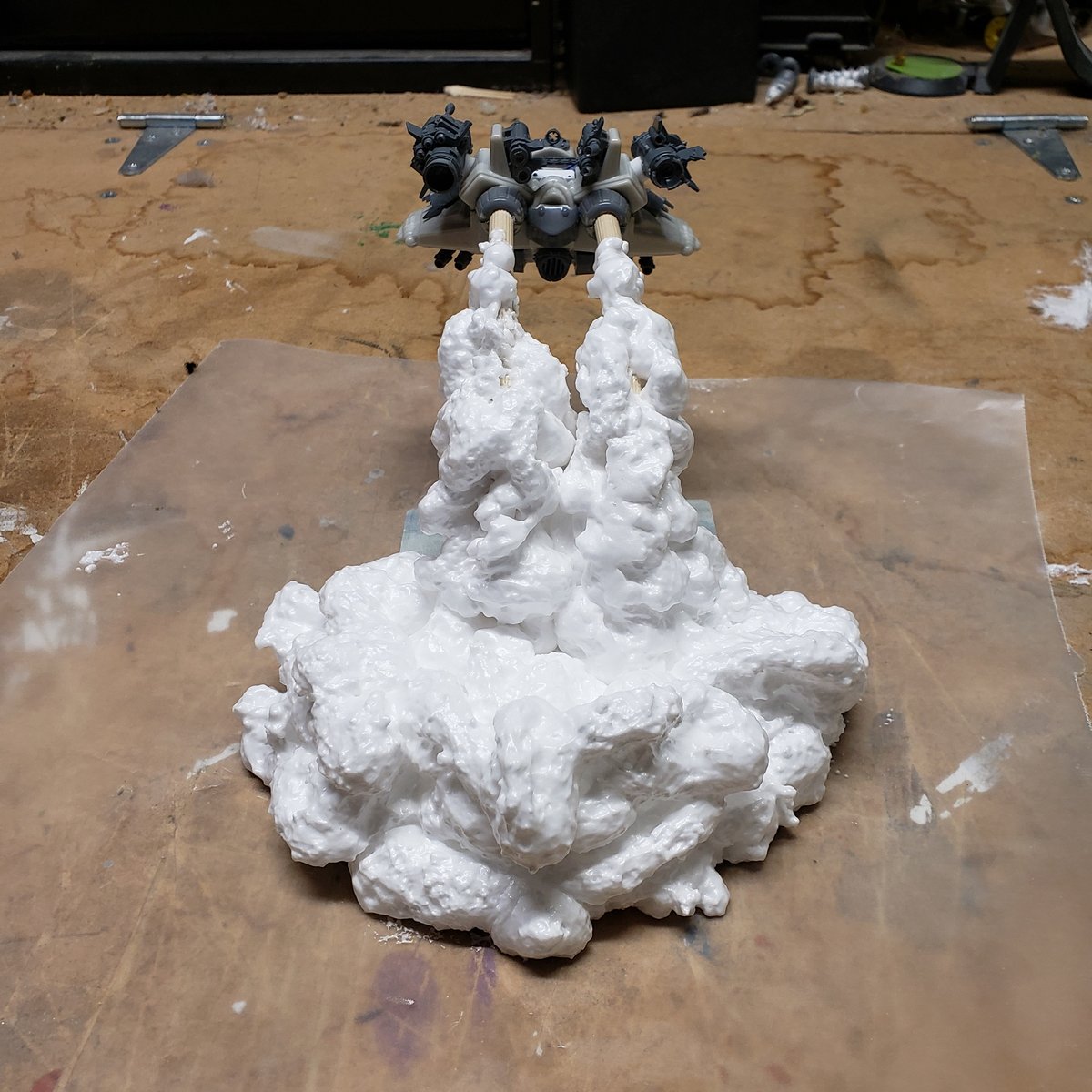 40K_Gallery's tweet photo. Started work on the smoke "sculpting", trying a #expandingfoam technique that I saw. I will have to see how it goes after it dries and expands. So far so good. #dakkajet #orks #minatures #modelconversion #warhammer40k https://t.co/0A2flVlg3P