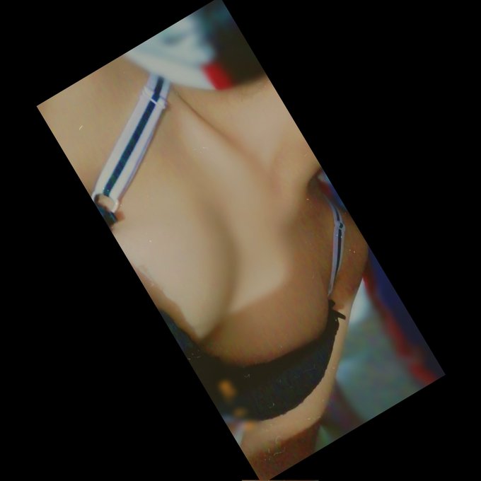 Hola amigos!! Vendo fotos y videos m&iacute;os muy 🔥 y ricos, tambi&eacute;n pueden irme a seguir en la p&aacute;gina naranja<a href="/tag/elclasico"class="tags"><span>#elclasico</span></a>