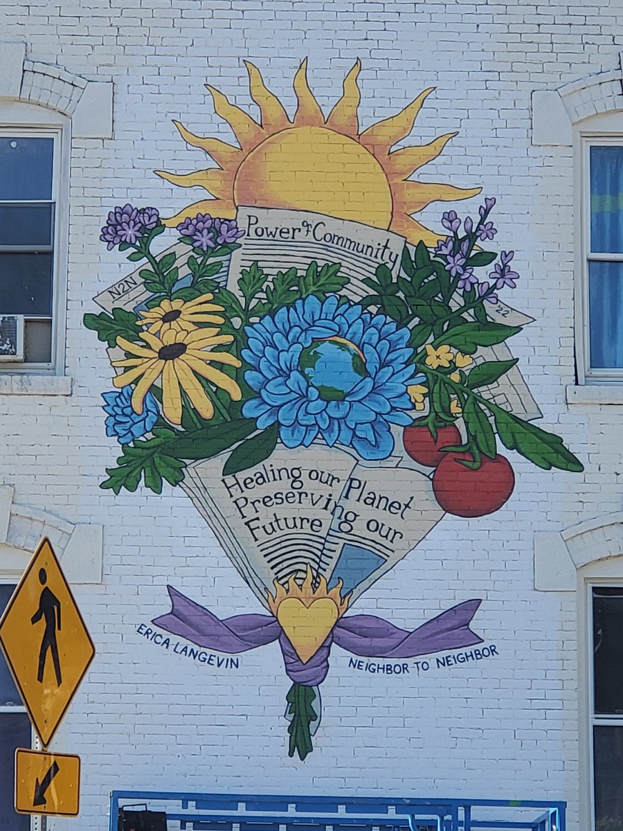 eroselang's tweet photo. My first outdoor mural, located off of Commercial st. Holyoke Massachusetts. https://t.co/oodZpgznrU